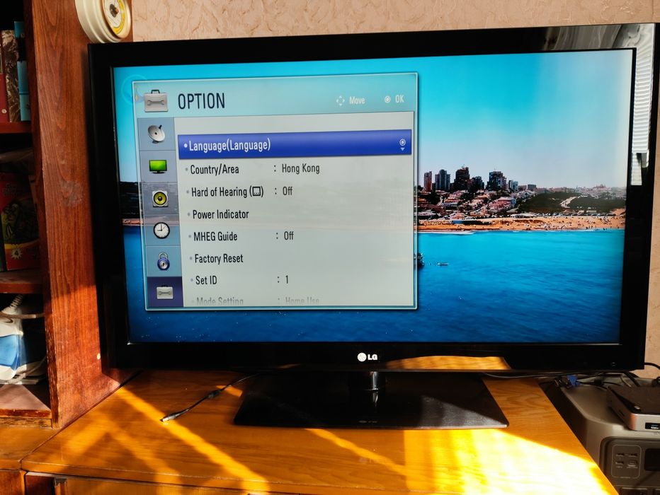 Телевізор LG 42LD550