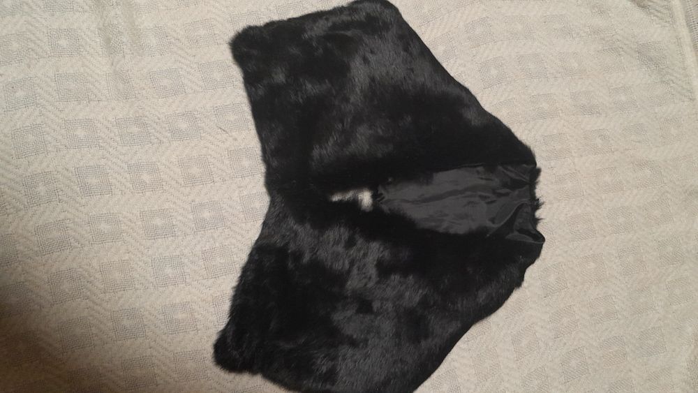 Комір з міха кролика