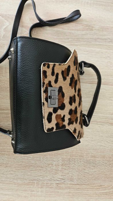 Bolsa de mulher em pele