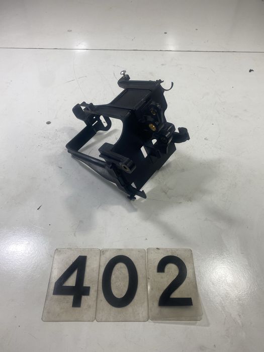 Harley Davidson 48 Sportster XL Mocowanie-Obudowa Akumulatora A402