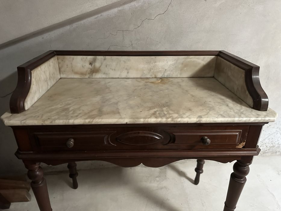 Móvel de apoio antigo/consola com tampo de mármore