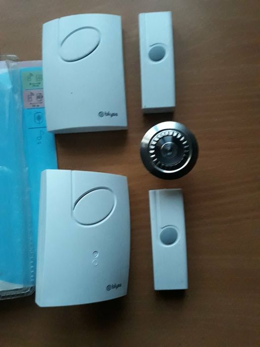 Дзвоник дверний і глазок