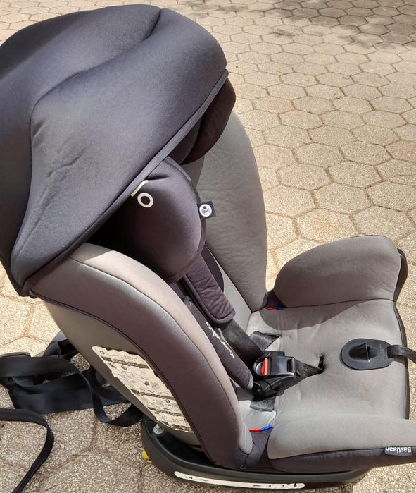 Cadeira bebé de 40 a 150cm de altura. Isofix e base giratoria