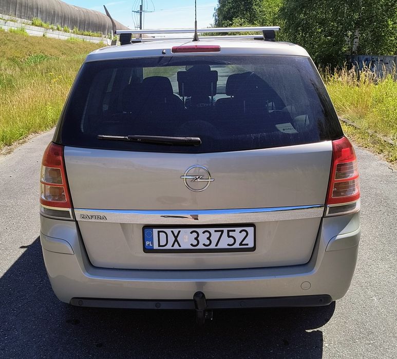 Opel Zafira 2011r 1.8 benzyna automat, 7 osobowa, hak