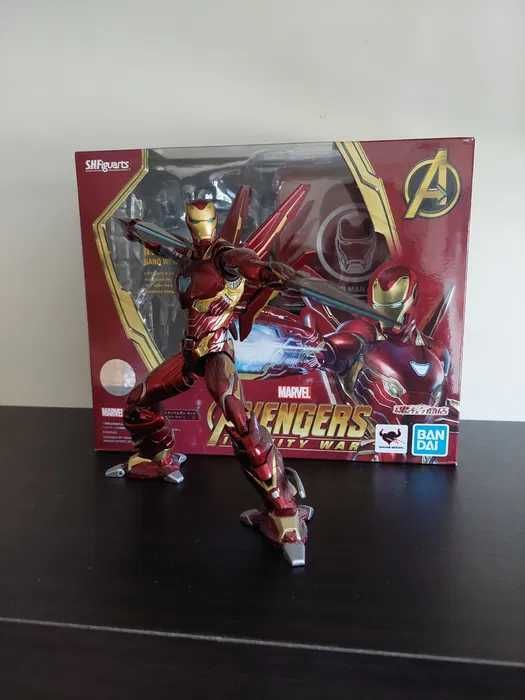 SHFiguarts Iron Man, Iron Spider, Hulk Reganorok e Thanus