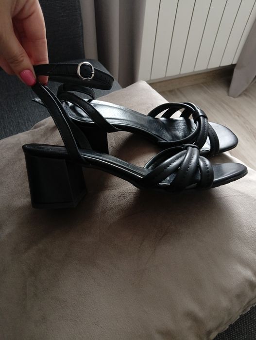 Buty Ryłko 37 sandały skóra naturalna jak nowe