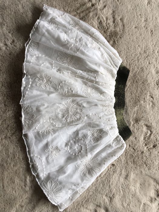 Spódniczka haftowana Reserved 140cm