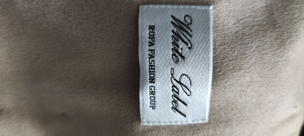 Lekki beżowy płaszczyk narzutka bez podszewki  White Label