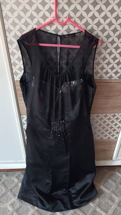 Mała czarna Reserved 38