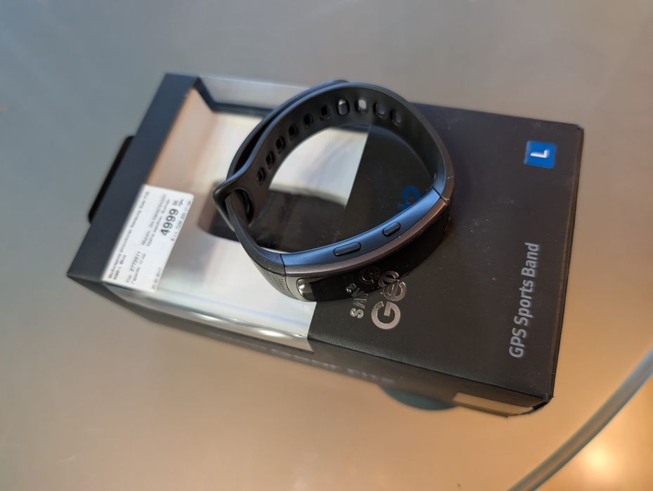 Samsung gear fit2, трекер, смарт годинник