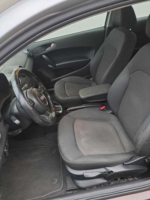 Audi A1 1.6 tdi caixa automática 2012