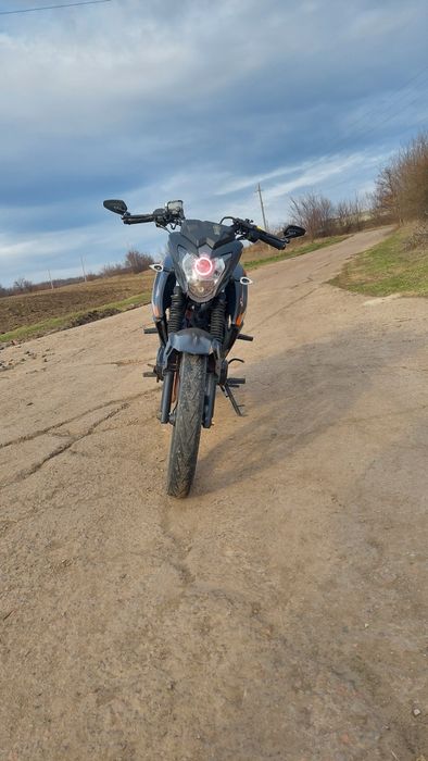 Продам мотоцикол Spark sp200-R28