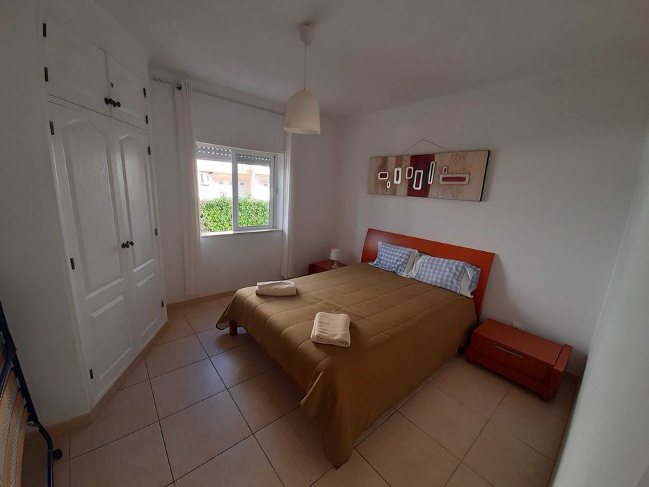 Moradia t3, piscina e jacuzzi, , 5 min praia da rocha