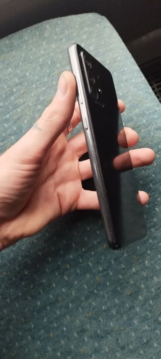 Продам смартфон Samsung galaxy A52. 128 GB. Оп. 4 GB.