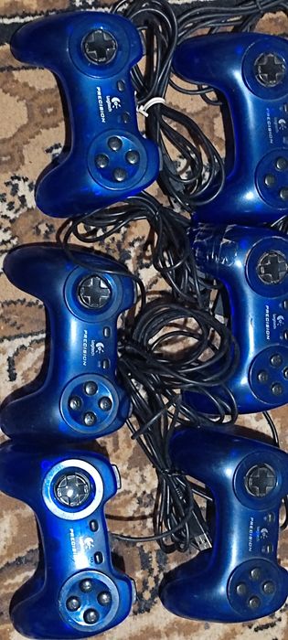 Геймпад Logitech Precision