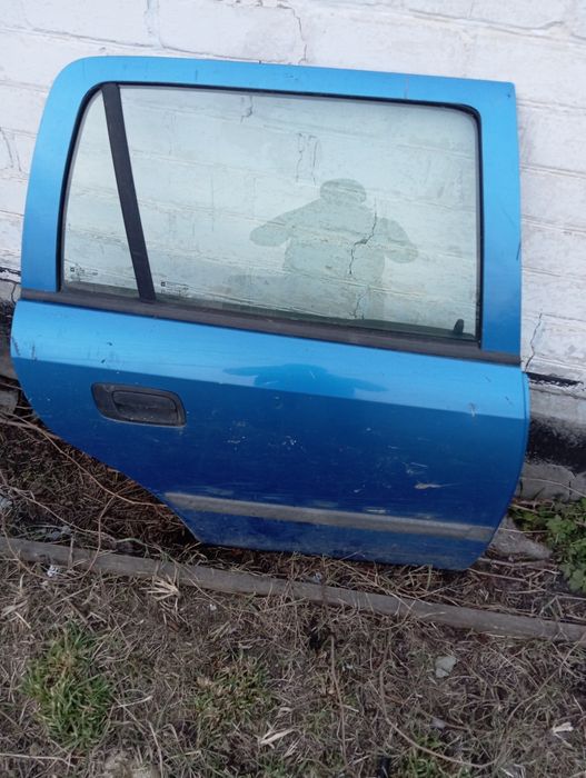 Продам двері Опель Астра G