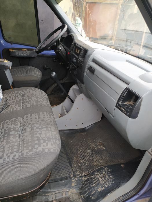 Продам газель дизель борт тент