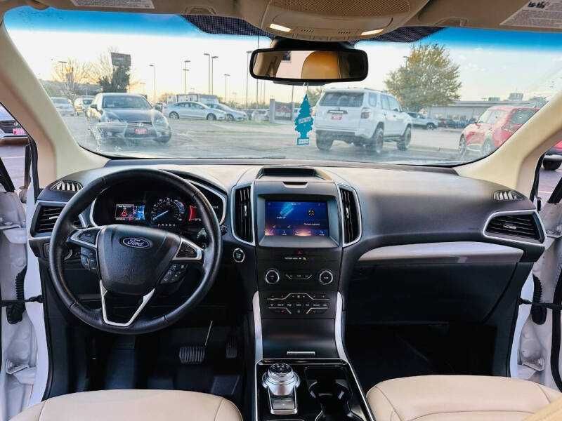 2020 Ford Edge SEL