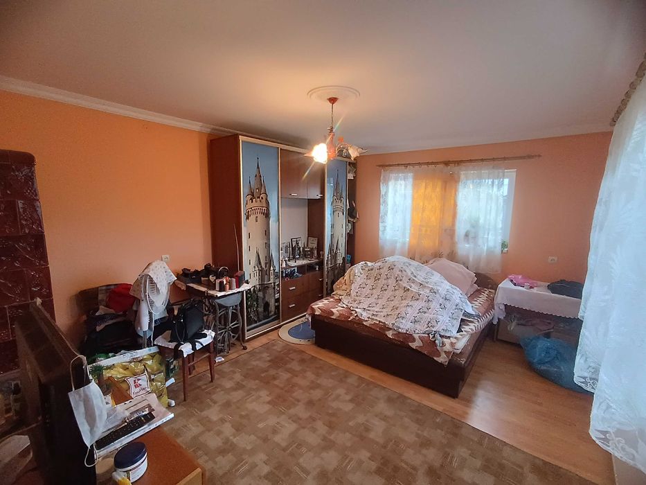 ПРОДАЖ 3-х кімнатного будинку з сучасним ремонтом недалеко від центру!