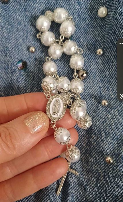 Rozaniec wisiorek z zawieszka do auta glamour