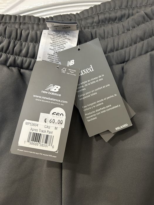 Нові спортивні штани new balance. Дуже гарний колір. Гарно виглядают.