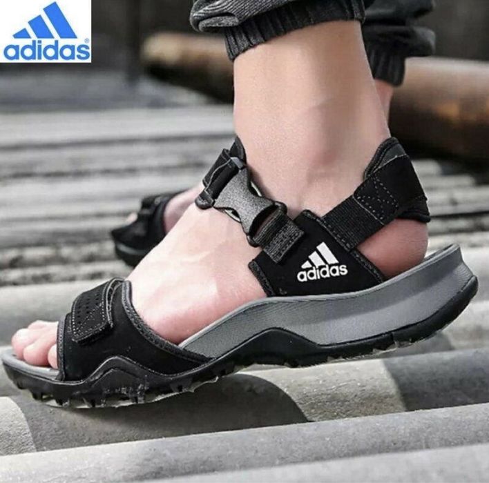Оригінальні сандалі Adidas Terrex ( розмір 40.5, 47 )