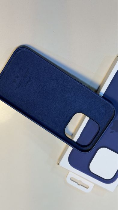 Capa original iPhone 16 Pro