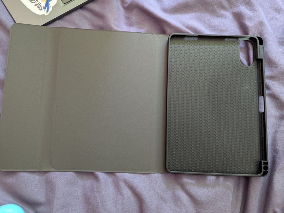 Продам чехол до планшета Xiaomi Redmi Pad 2