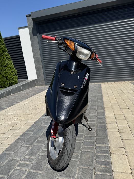 Продам Yamaha jog artistic