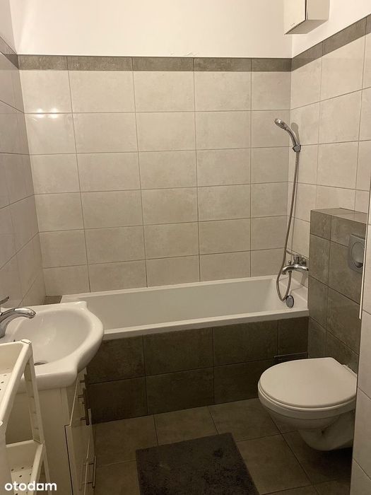 Mieszkanie o wysokim standardzie w pobliżu metra - Więcej