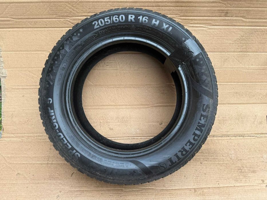 1x Opona zimowa Semperit Speed-Grip 5 205/60R16 96 H przyczepność na śniegu