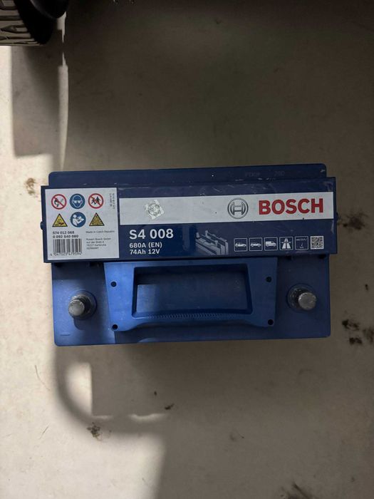 Акумулятор Bosch 12В 74Ач 680А(EN) R+