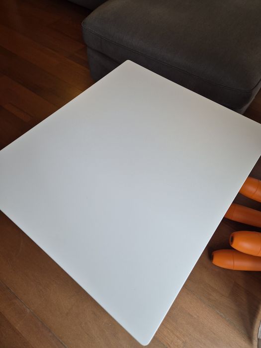 Mesa Kritter e banco Mammut para criança IKEA