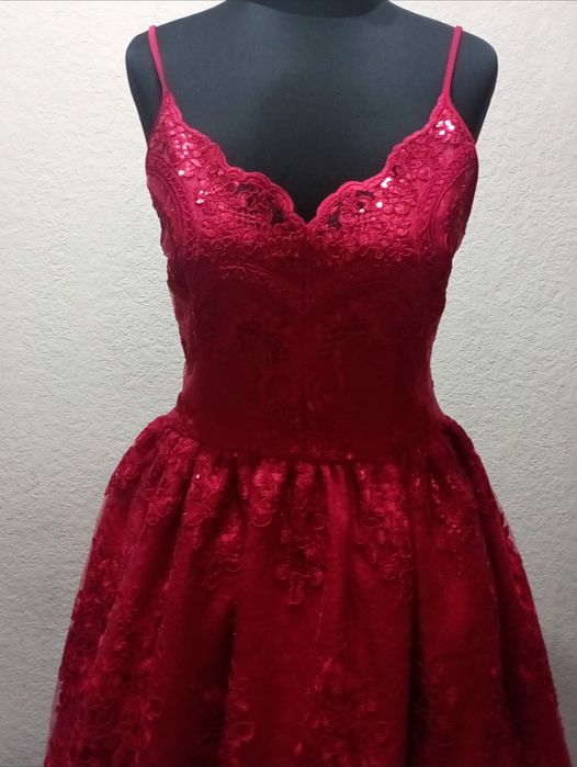 Красива вечірня святкова сукня червоного кольору | Коктейльна сукня