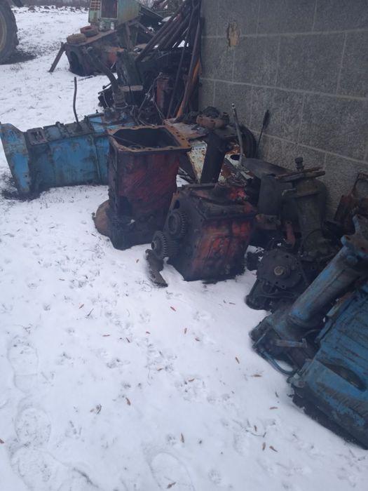 Трактор МТЗ-80 по запчастинах.ЮМЗ