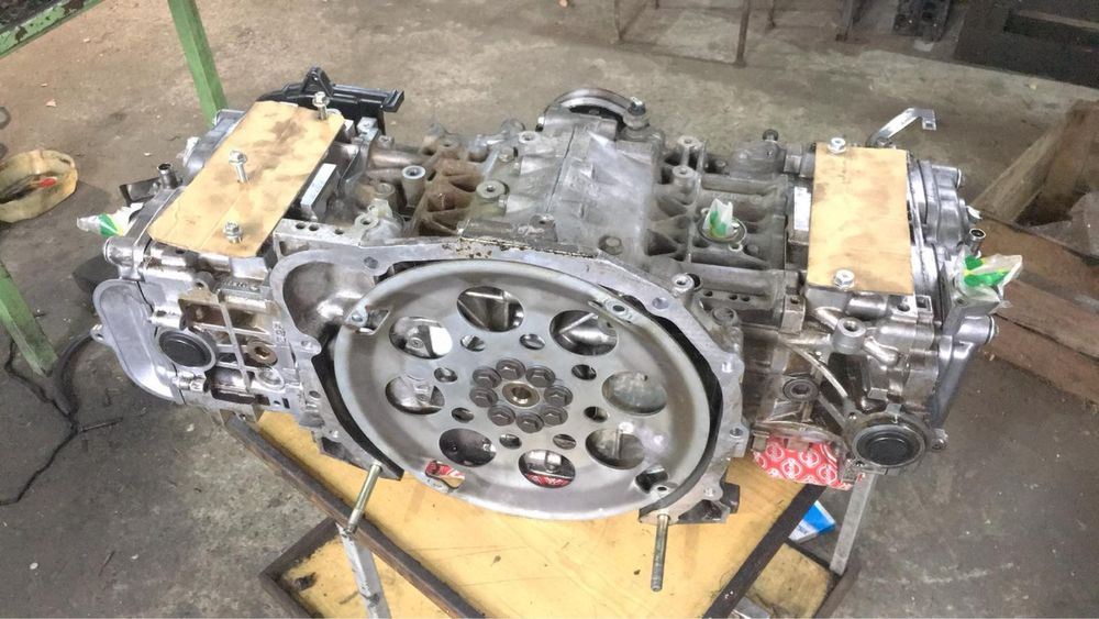 Двигун 2011 Subaru legacy/outback EJ25 2.5L