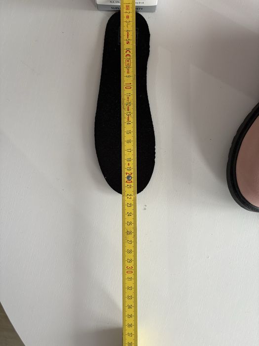 Botki dziecięce nieużywane