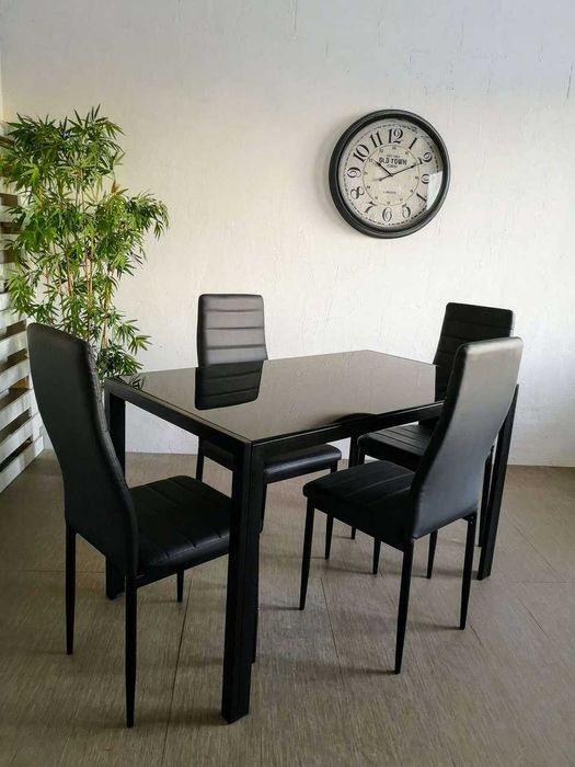 Mesa de jantar preto 4 cadeiras - Liquidação - envio gratis