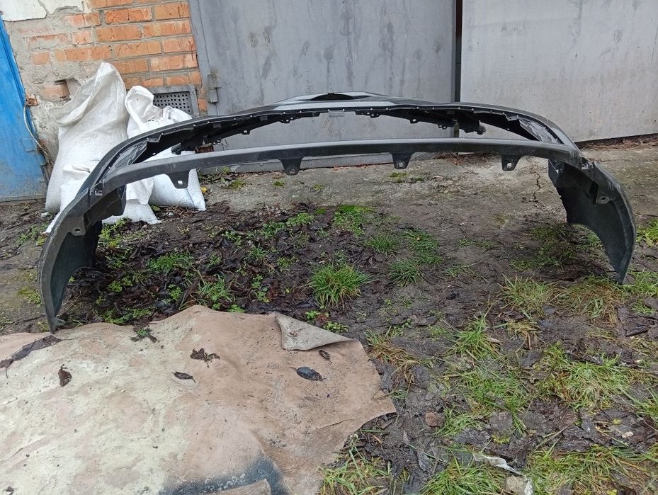 Передній бампер TOYOTA CAMRY VIII XV70