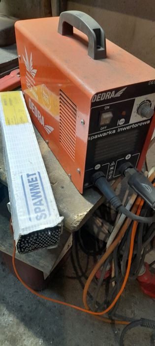 Opony letnie R 17  i R 16 po 2 sztuki i inne