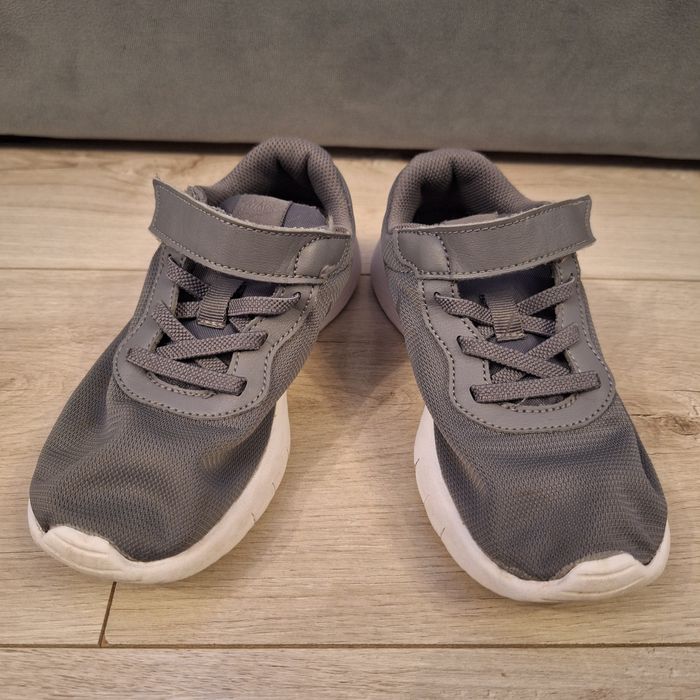 Szare adidasy Nike rozm. 31,5; rzep
