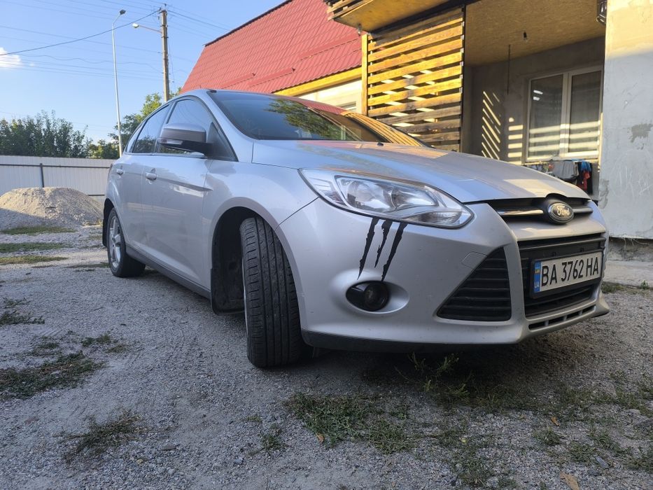 Автомобіль форд фокус
