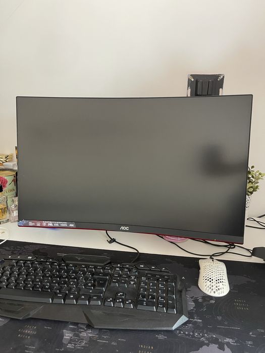 Monitor AOC C27G2ZE 27” Curvo 240Hz 0.5ms Gaming