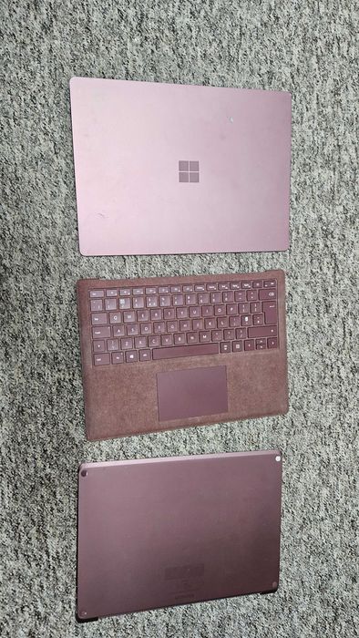 Microsoft surface 1769