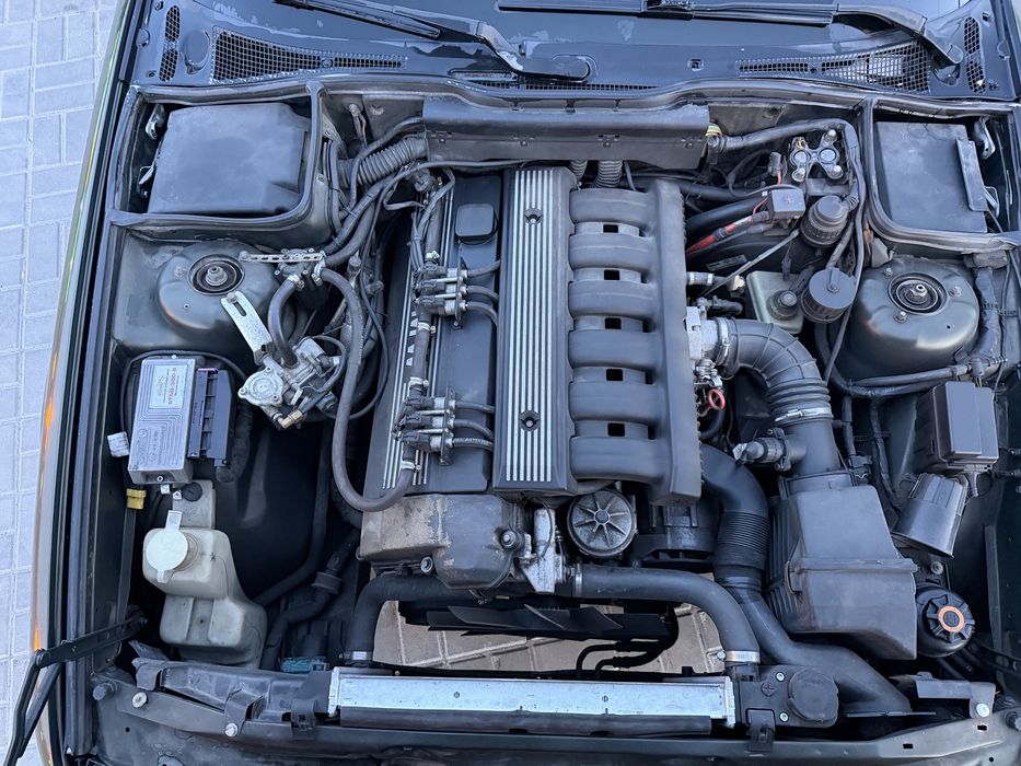 Продаю bmw e34 m50b25