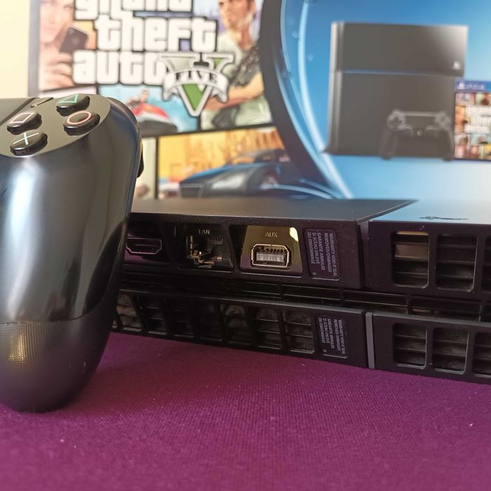 Bo ps4 fat dysk 500gb + okablowanie + pad + gta V playstation 4