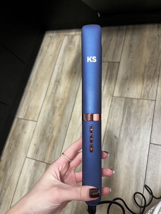 Вирівнювач для волосся