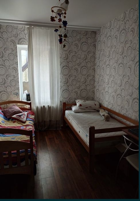 Дом , Фонтанка 2, асфальтированный подьезд . 400м от трассы.