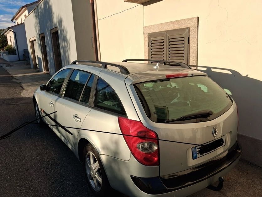VENDA URGENTE! Renault Laguna  – 1.500 € NEGOCIÁVEIS!