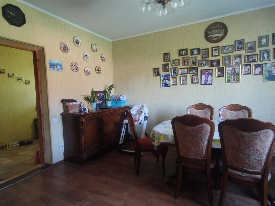 Продаж  просторого будинку, можливо по програмі єВідновлення